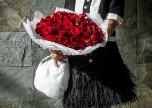 Hand Bouquet Red Roses - Big